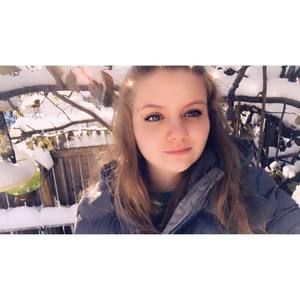 Meet your Posher, Caitlin